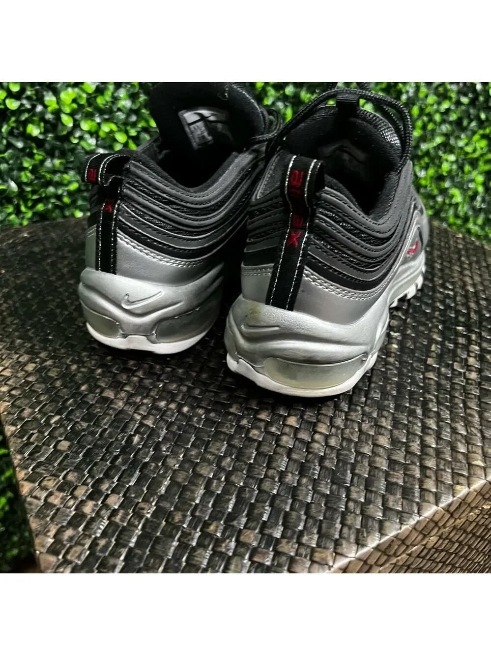 NIKE | Air Max 97 (Metallic Silver and Black - 2018)